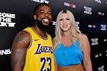 Cashnasty and His Girlfriend Ash Broke up in 2017 - Here What Happened