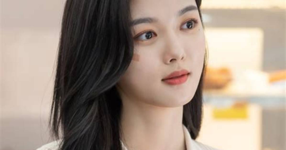 Kim Yoojung's Height: an in-Depth Look at the South Korean Actress's Stature