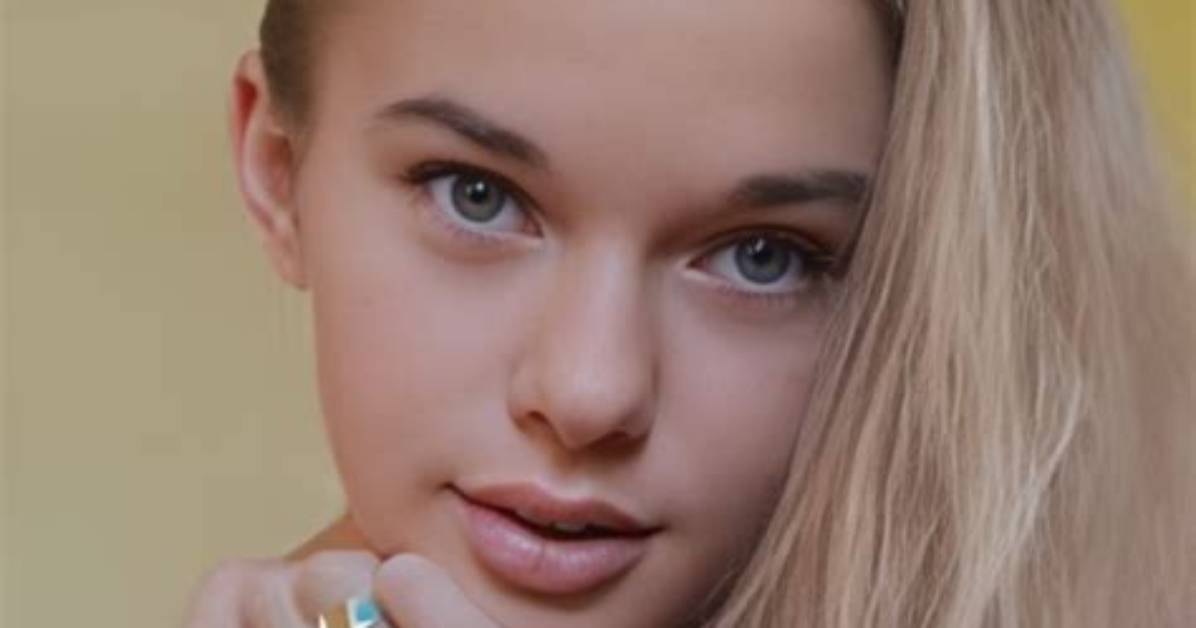 Milena D: the Rise of a Digital Influencer