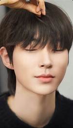 Unveiling Hwang in Yeop: the Rising Star of Fashion and Acting